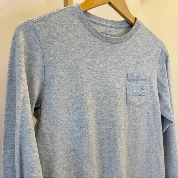 Vineyard Vines Boys Size M Three Tone Ombre Whale Long-Sleeve Pocket Tee Casual - Picture 5 of 13